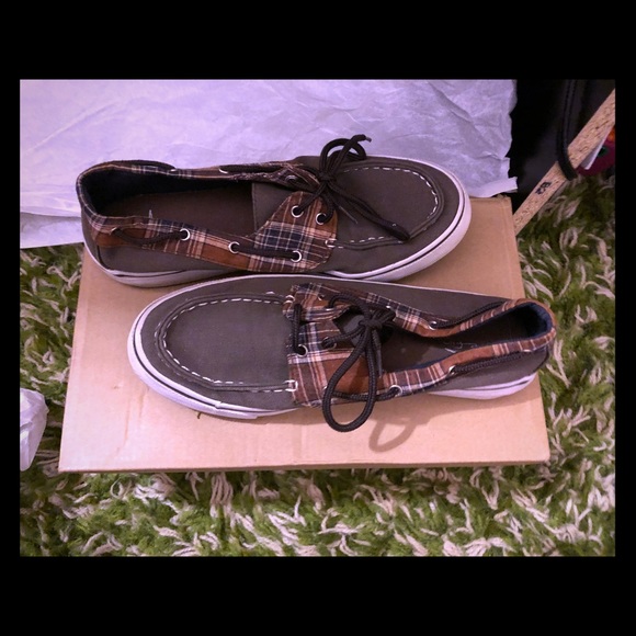 Brand new shoes never worn! - Picture 1 of 2